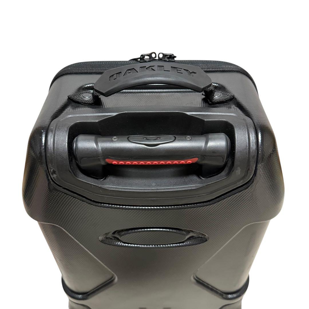 【希少】OAKLEYオークリー スーツケース　ブラック　キャリーバッグ42ℓ