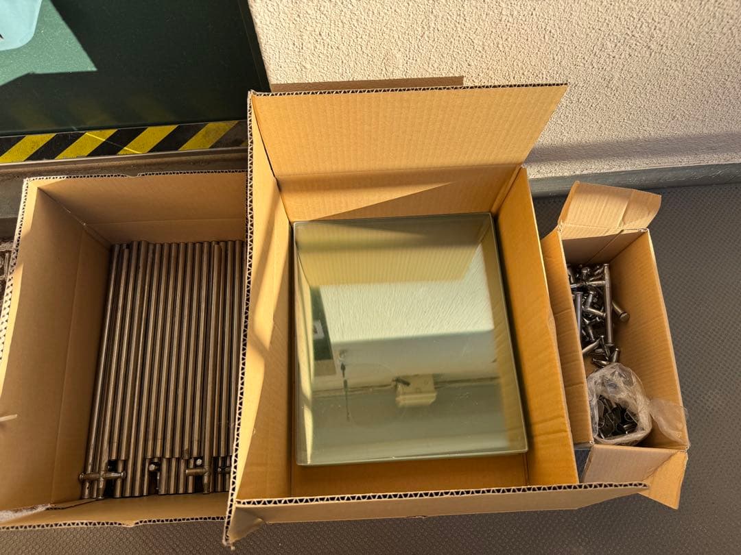 【1月末日まで16523】ガラストップ　ディスプレイラック