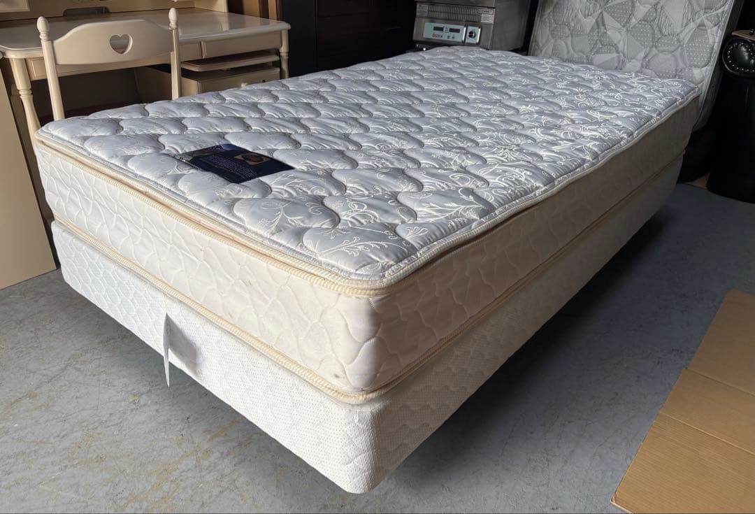 最高級 Sealy Premiun Series セミダブルベット、ボトムタイプ