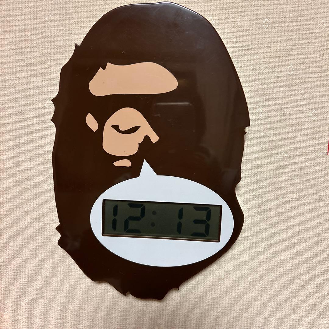 ベイシングエイプ掛け時計