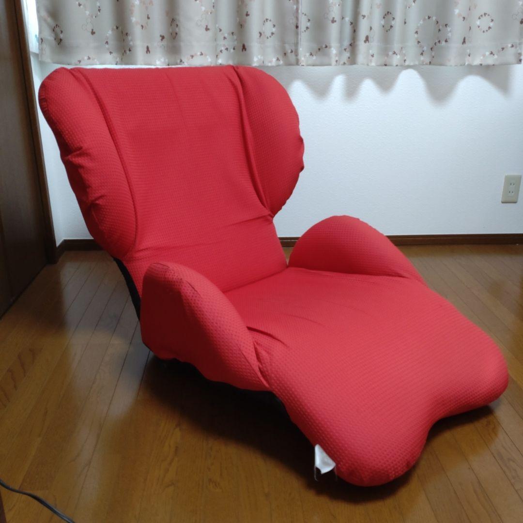 レッドリクライニングチェア