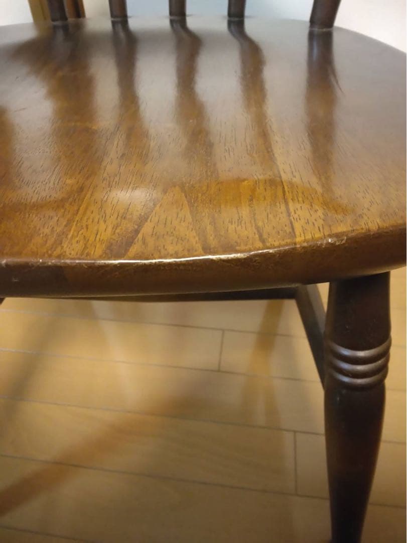 飛騨産業　キツツキマーク　ダイニングチェア①