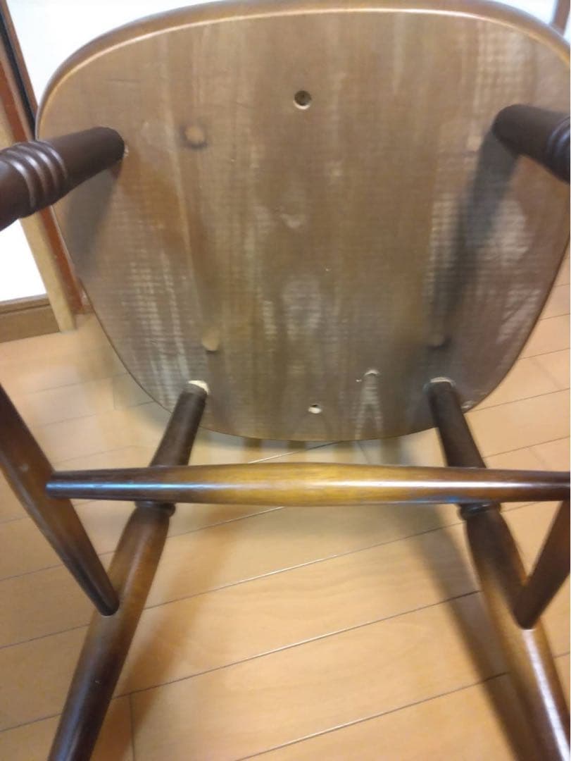 飛騨産業　キツツキマーク　ダイニングチェア①