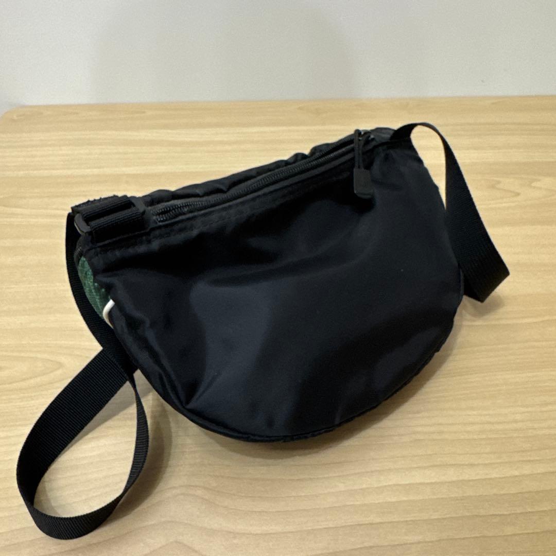 supreme×nike ボディーバッグ シュプリーム ナイキ グリーン