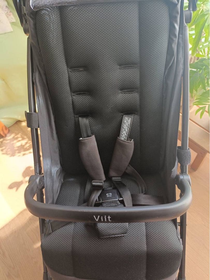 アップリカ Aprica Viit ベビーカー　ブラック