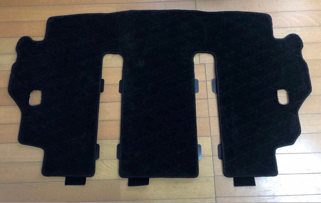 ミツビシ デリカ D5 オプション フロア マット 7人乗り 遮音 吸音 美品