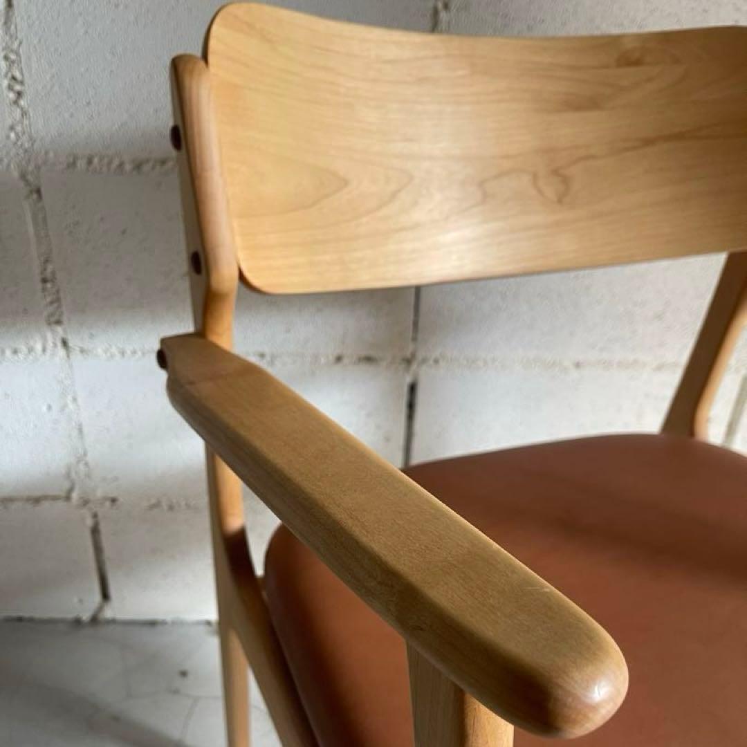 MOMO NATURAL ダイニングチェア　アームチェア　本革　オーク無垢