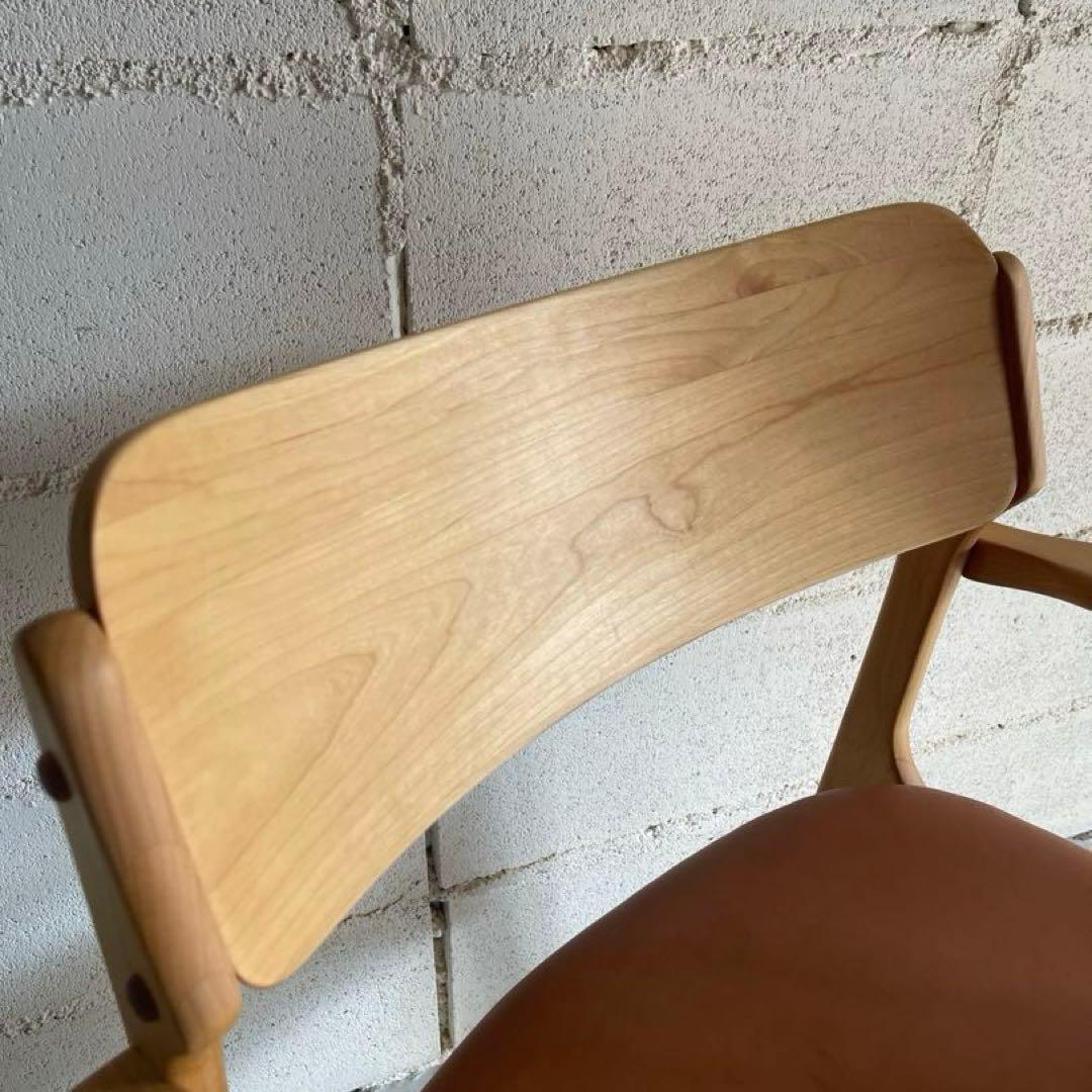 MOMO NATURAL ダイニングチェア　アームチェア　本革　オーク無垢