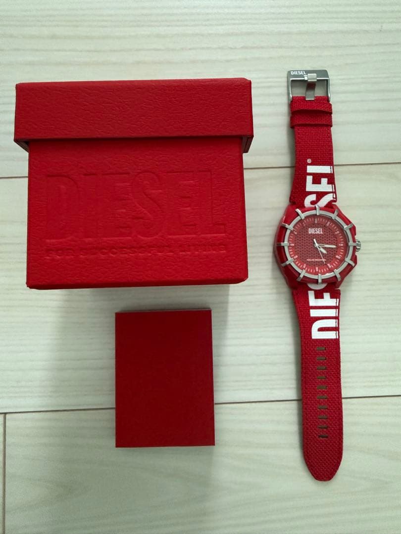 DIESEL レッド 腕時計