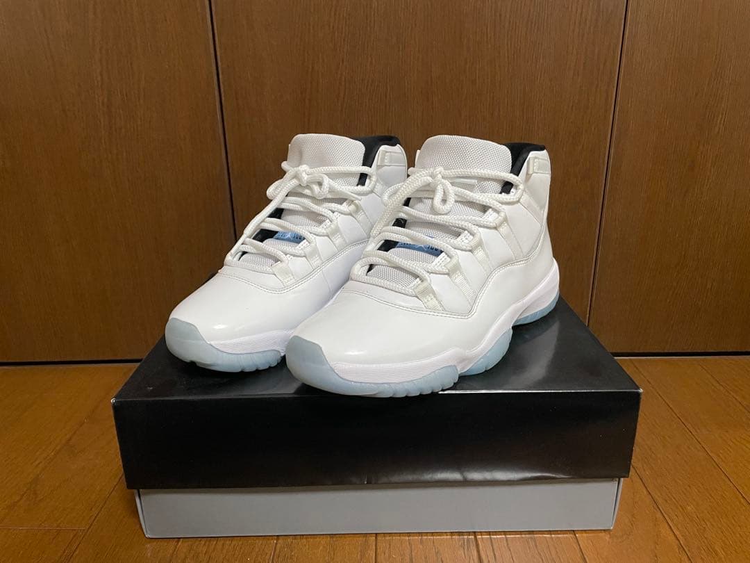 Jordan 11 レジェンドブルー