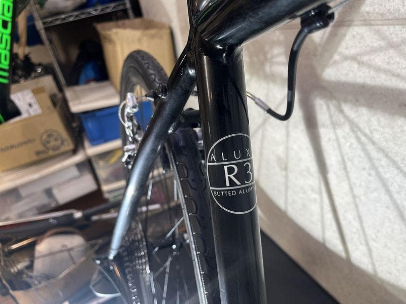 GIANT ESCAPE R3 クロスバイク sizeM　グレーカラー