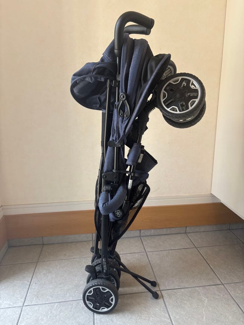 Jeepベビーカー　ベビーザらス限定