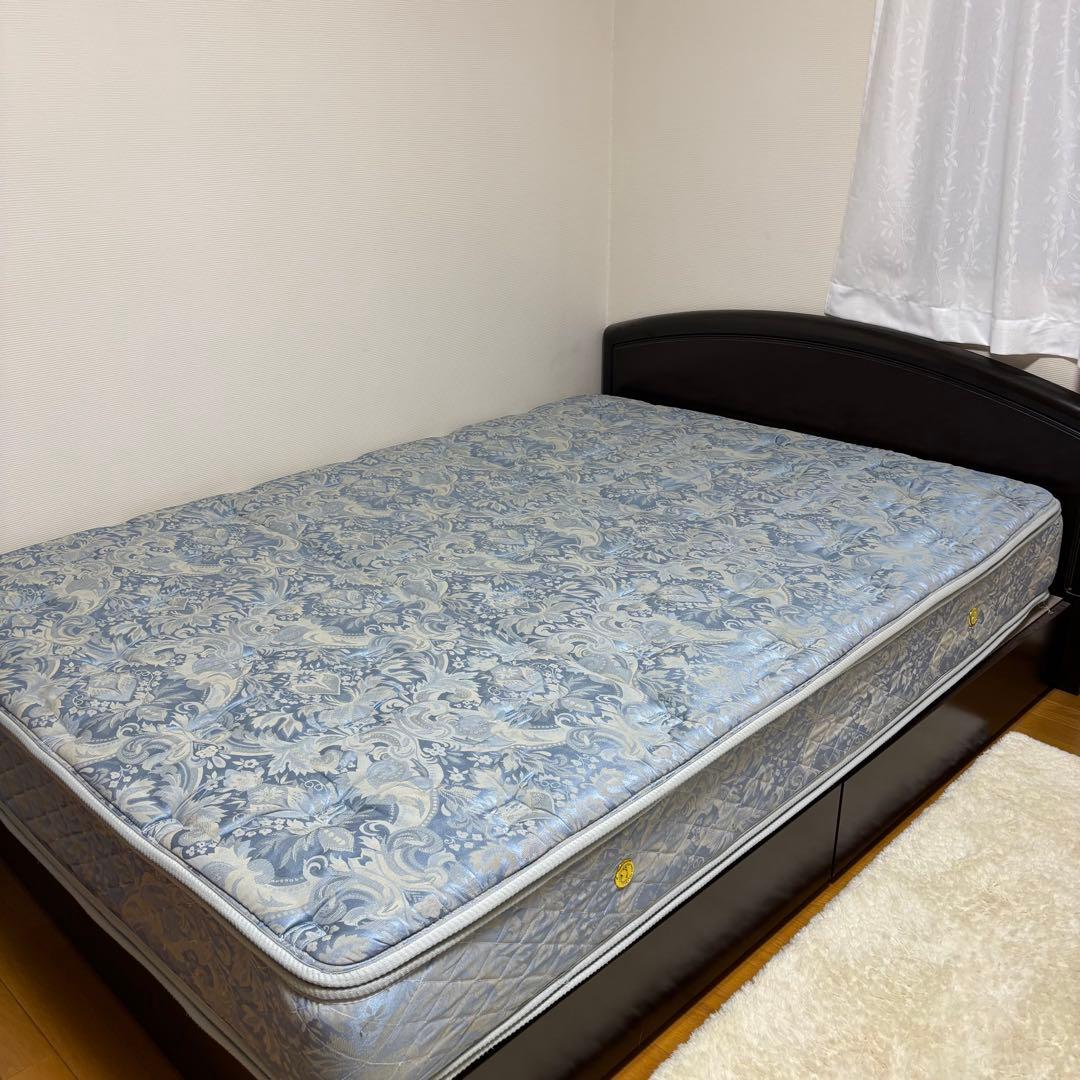 フランスベッド　ダブルマットレス　フレーム付き