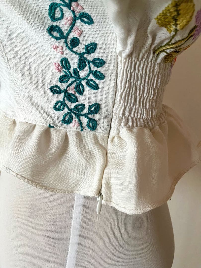 ヴィンテージ 刺繍 ブラウス 民族衣装 レース パフスリーブ リメイク　古着