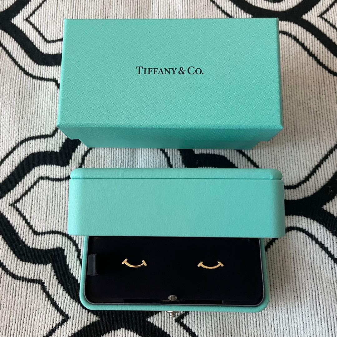 ティファニー　Tスマイル　ミニピアス　Tiffany ティースマイル　ミニピアス