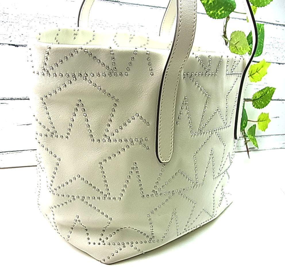 【正規品良品】Jimmy Chooジミーチュウソフィア　スタッズ トートバッグ