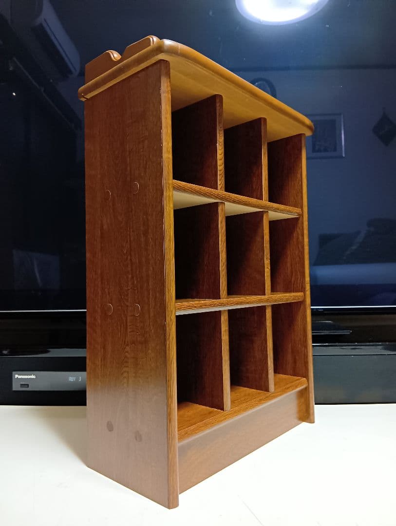 フレンチ　クラシック　透かし彫り　デザイン　ウッド　サイド　ラック