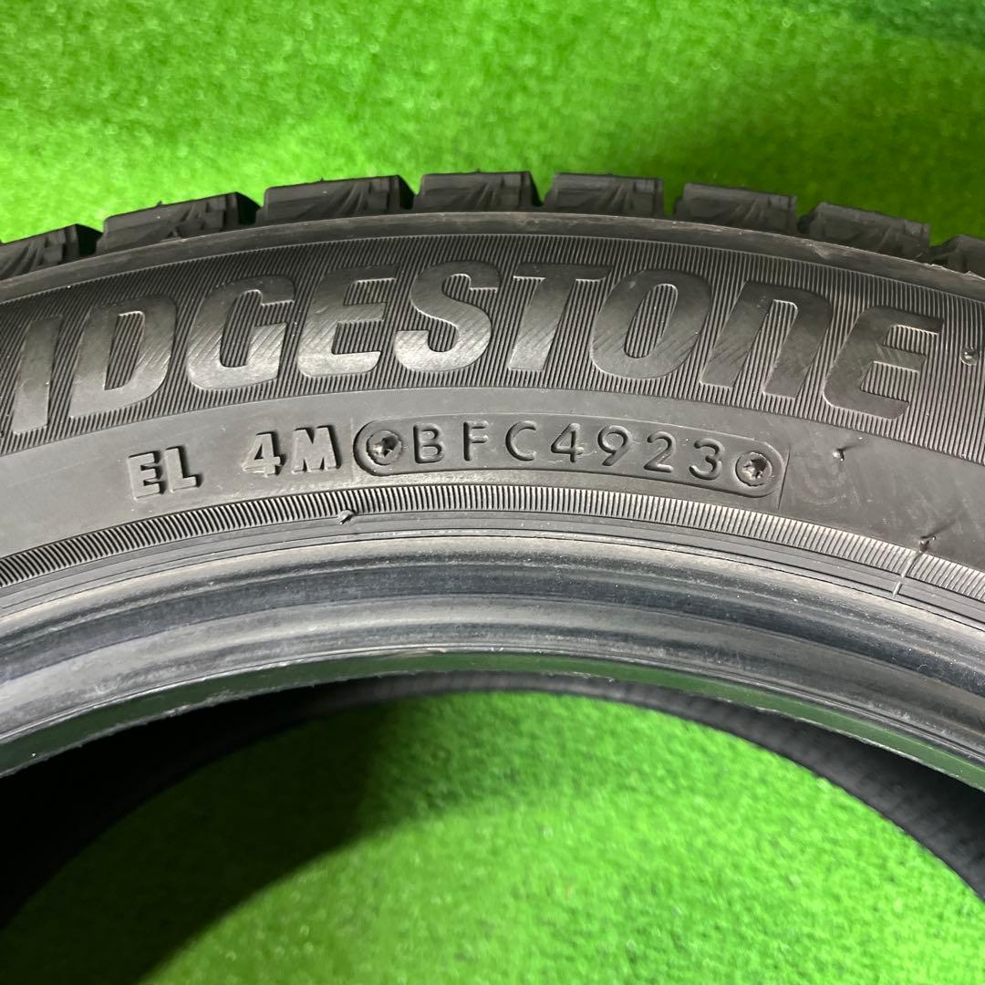 kimbox1 ① 2本 VRX3 215/50R17 23年製　溝有り！