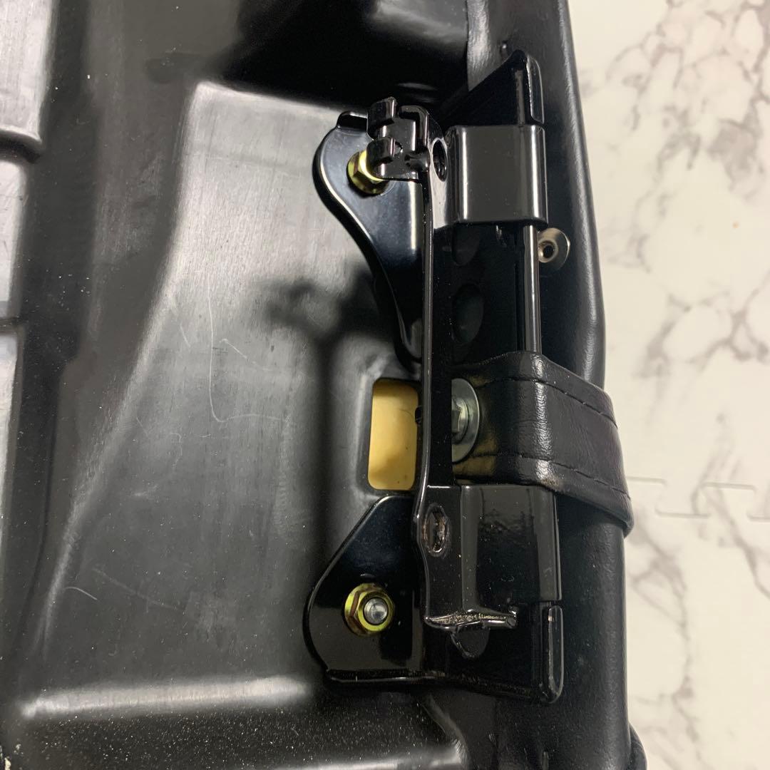 cbx400f 鋲打ちタックロールシートロック金具セット今月いっぱい最終値下げ