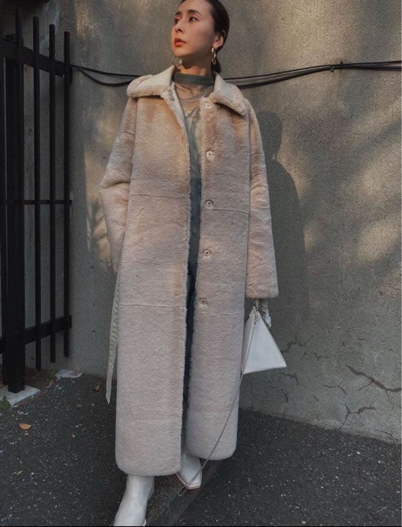 いちご様　AMERI MANY WAY FAKE BOA COAT