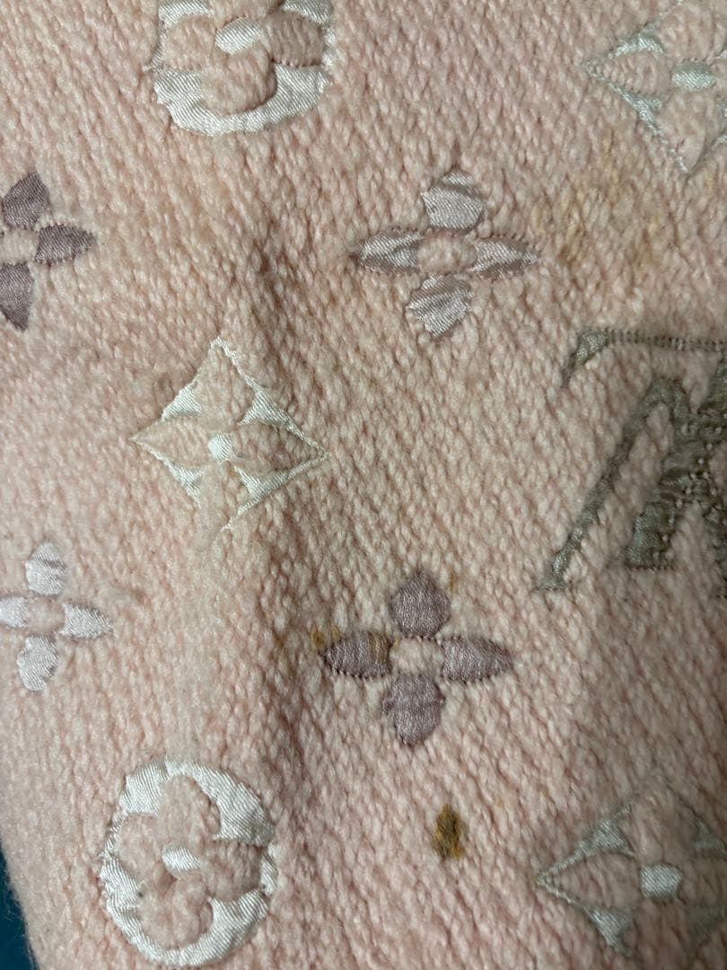 Louis Vuitton モノグラム マフラー ピンク　タグなし