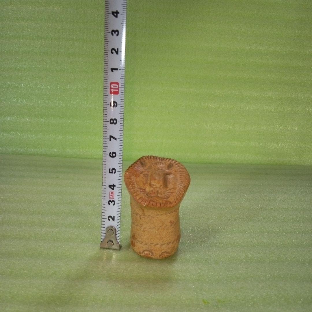 ライオンと思われる置物　※頭の後ろに大きな欠けがございます（要写真確認）