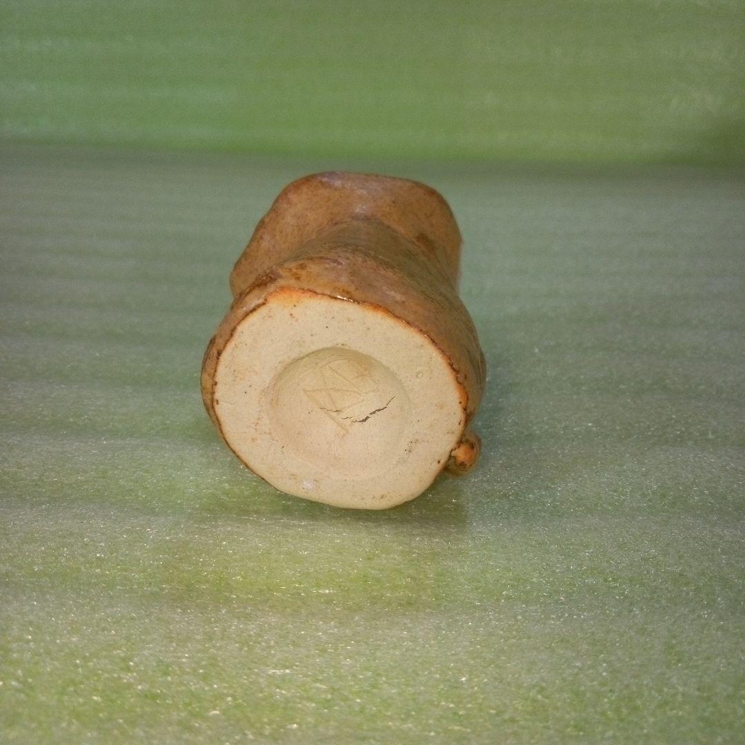 ライオンと思われる置物　※頭の後ろに大きな欠けがございます（要写真確認）