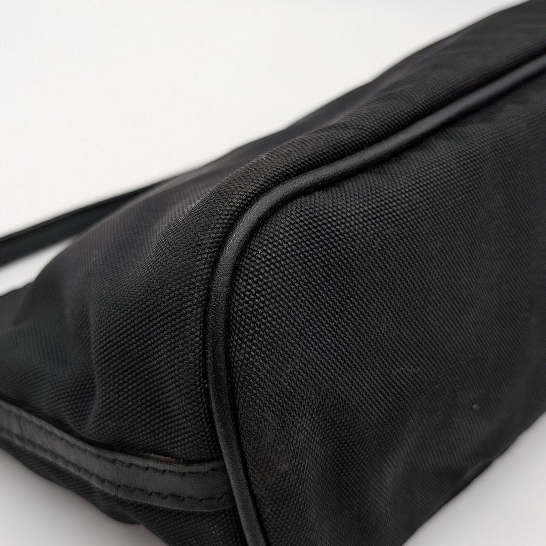 GUCCI グッチ ブラック キャンバス アクセサリーポーチ ハンドバッグ 小物