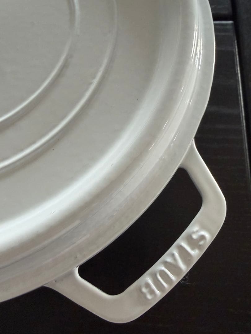 ストウブ　26cm フィッシュノブ付き　シャロー　ピュアホワイト　箱無し