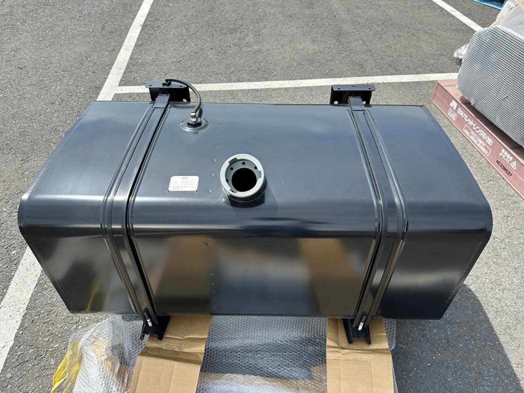 燃料タンク300L (日野)
