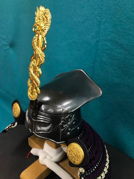 忠保 二分の一 龍剣前立 兜