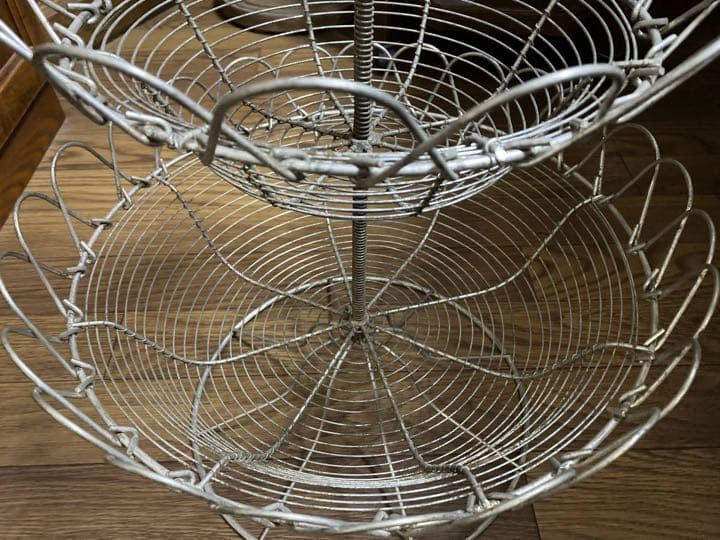【20%OFF】新春セール♪フランス☆ワイヤーラック3段ラウンド型収納＊歪みあり