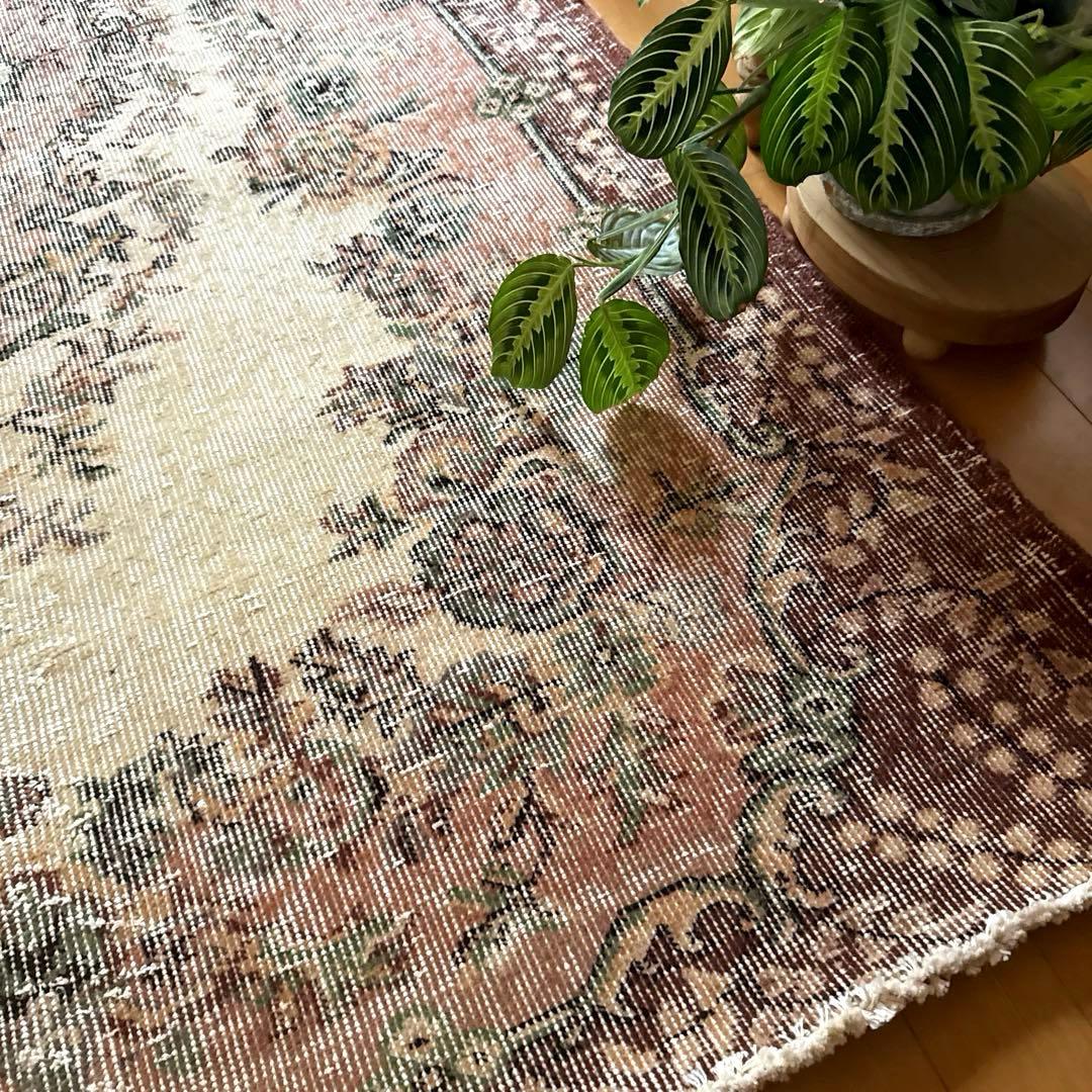 124×204ピンクベージュ×ブラウン　王道メダリオン　トルコヴィンテージラグ