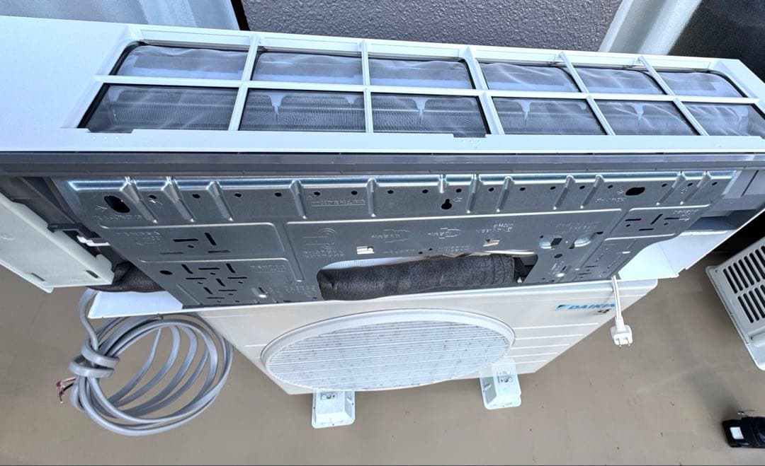 2025年モデル　ダイキンF225ATES-W ルームエアコン 使用期間3カ月