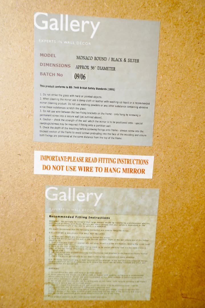 イギリス 円形壁掛けミラー