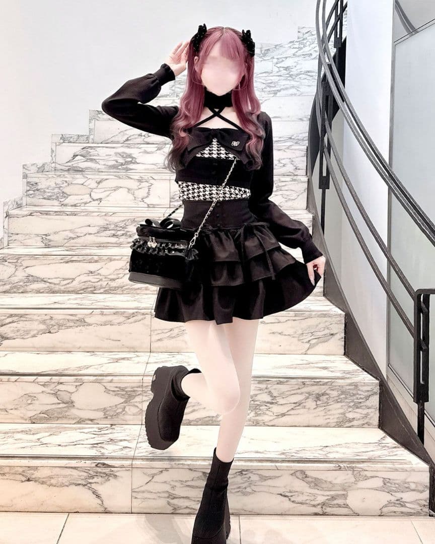 ハニーミュウ チョーカー付きビッグリボンアンサンブルトップス 　フリーサイズ　黒