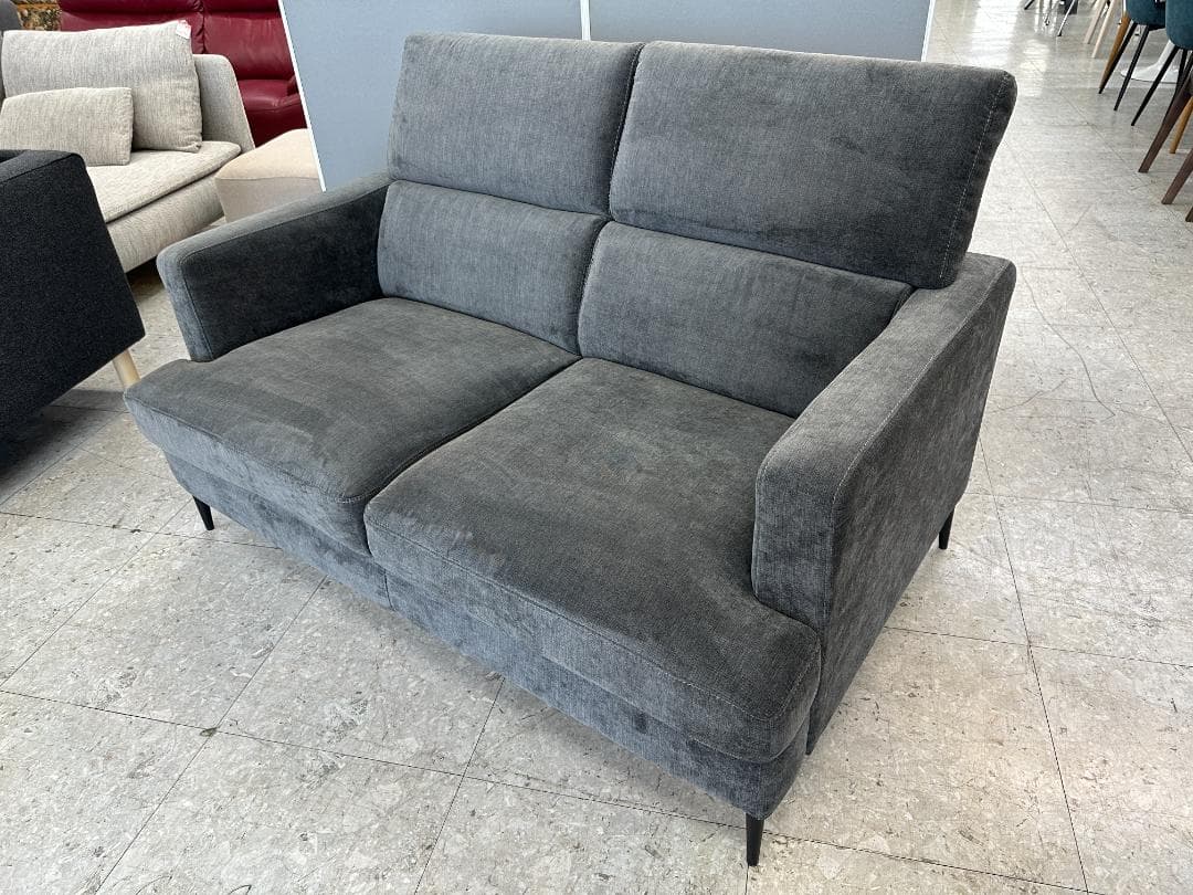 ニトリ　2人掛けソファ　サザーラ　8段階可変式ヘッドレスト　グレー