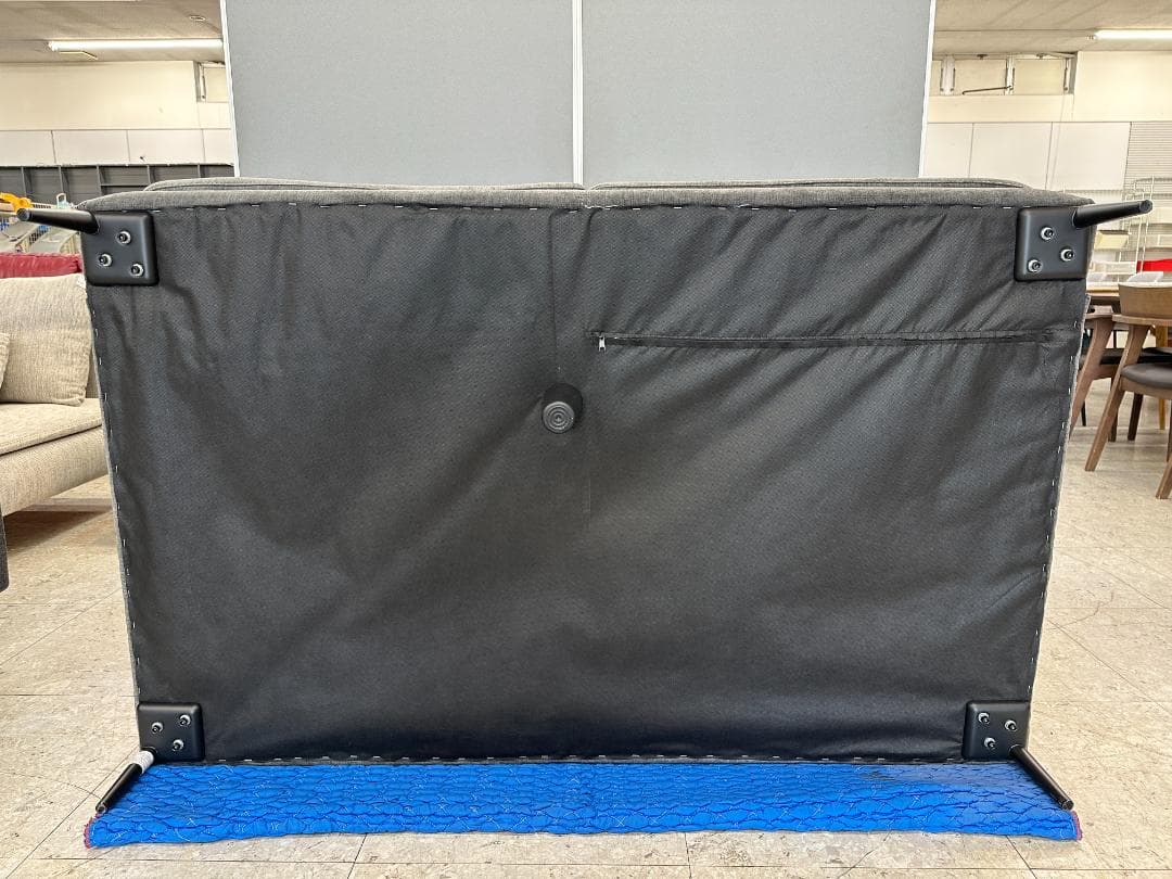 ニトリ　2人掛けソファ　サザーラ　8段階可変式ヘッドレスト　グレー