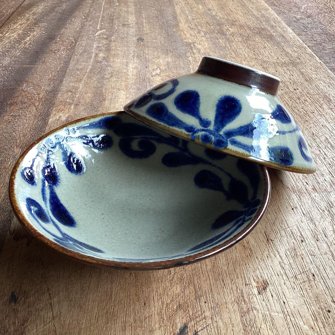 ☘️merci☘️です。新品美濃焼　琉球瑠璃唐草麺鉢　うどん丼10枚セット他