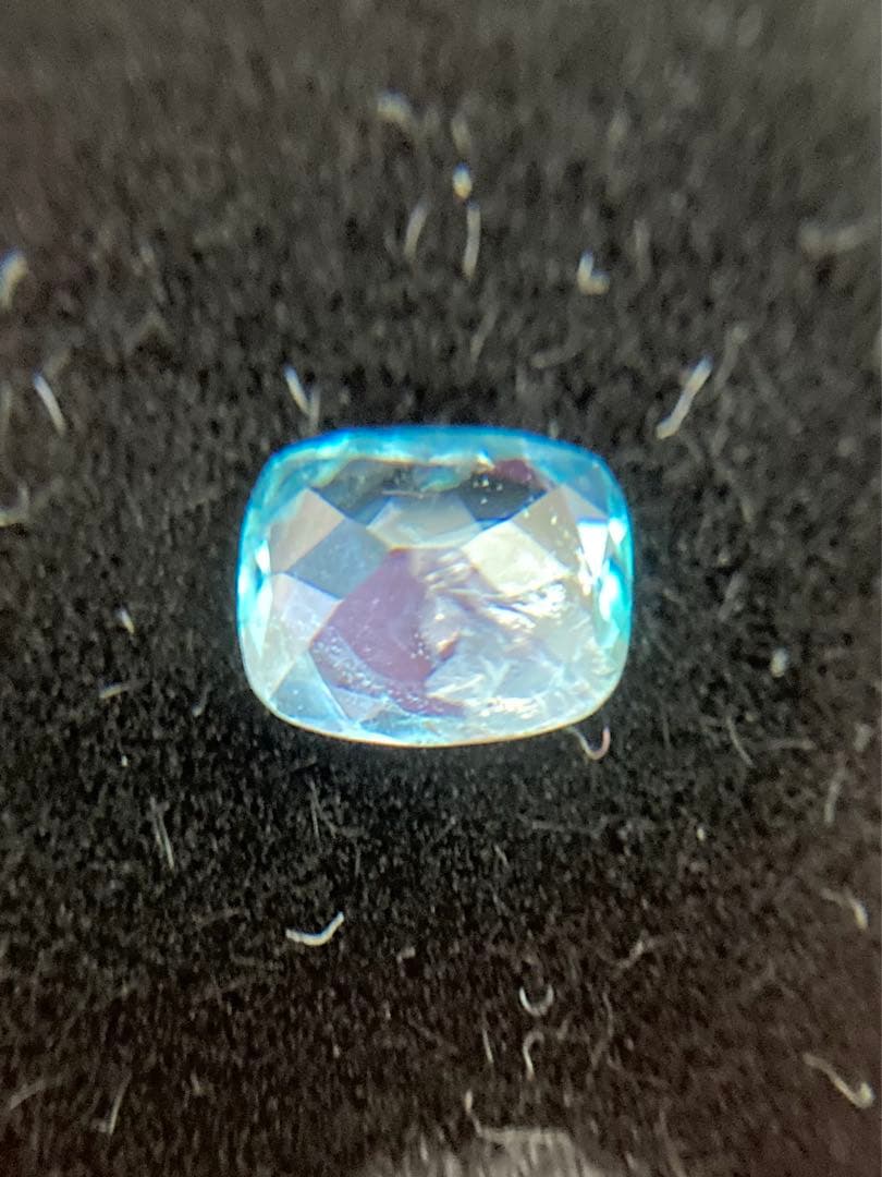 コーネルピン　0.992ct