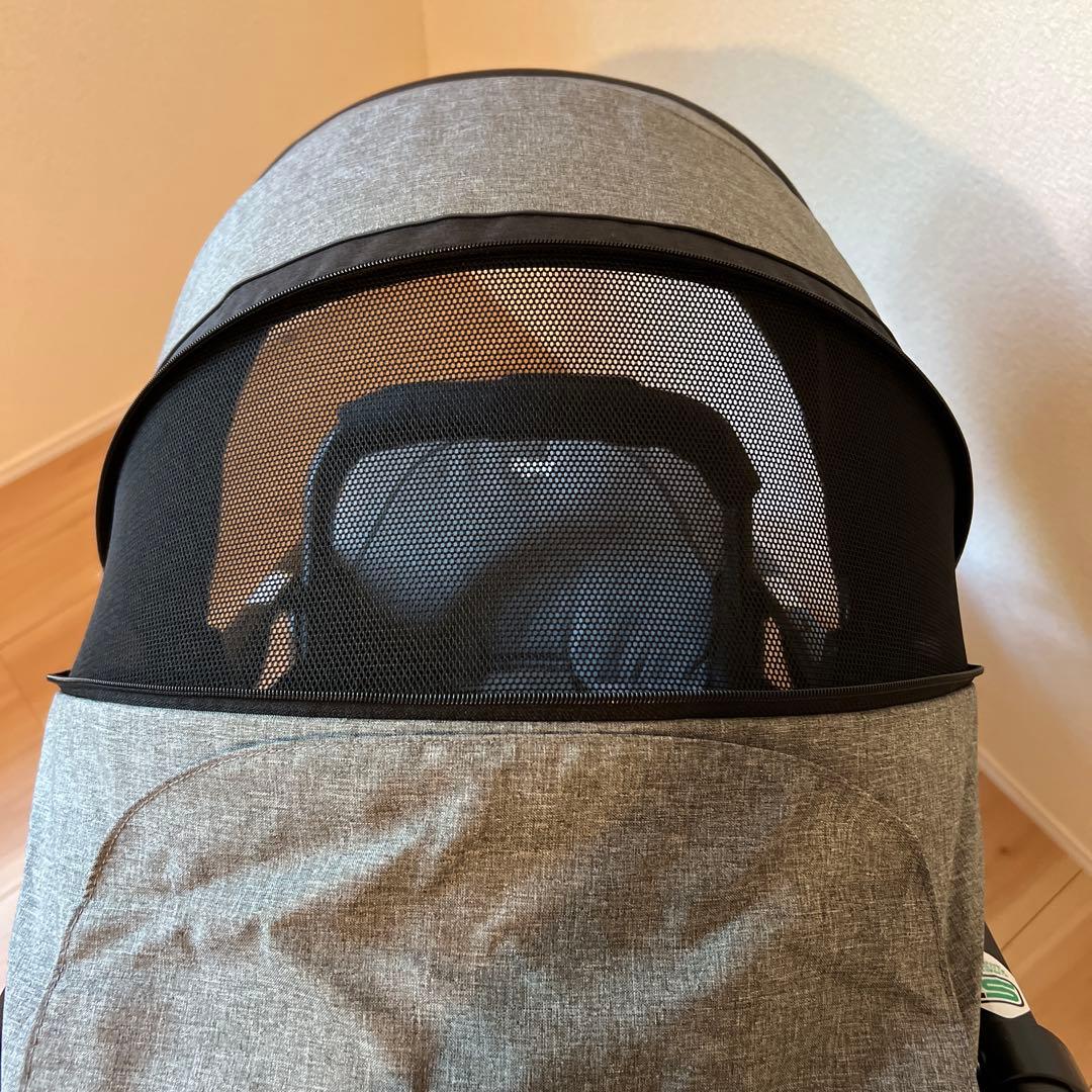 Joie ジョイー　ライトトラックスエアー