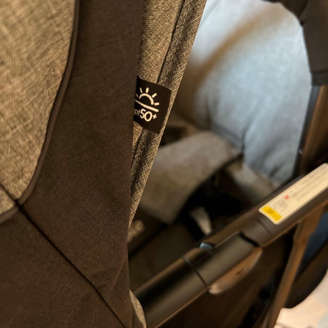 Joie ジョイー　ライトトラックスエアー