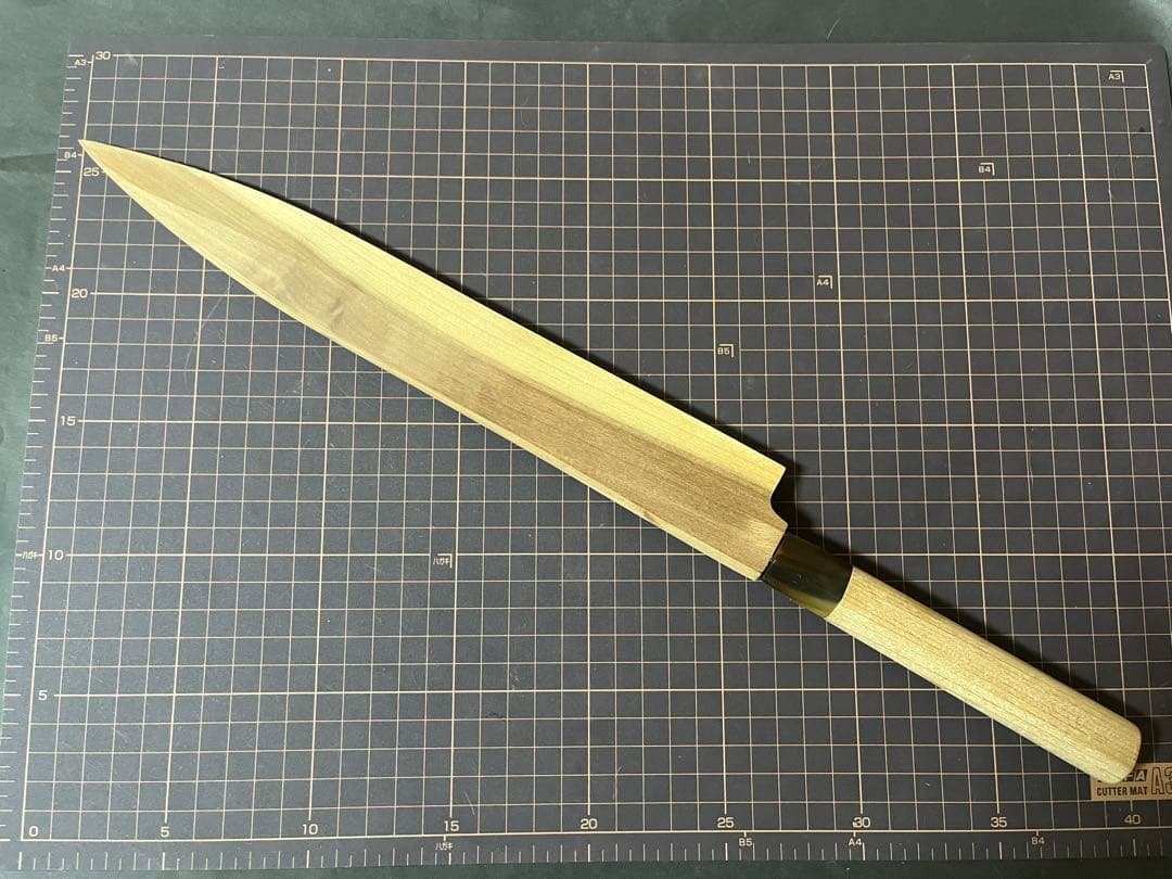 有次 柳刃包丁 刺身 包丁 特製 白鋼ニ 水牛柄 27cm 鞘付き 研ぎ済み