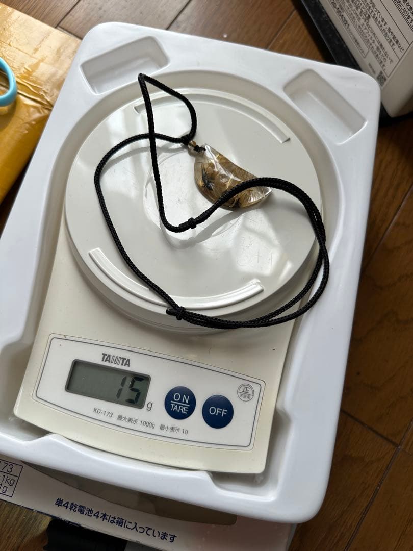 ルチルクォーツ 半月形ペンダント ネックレス