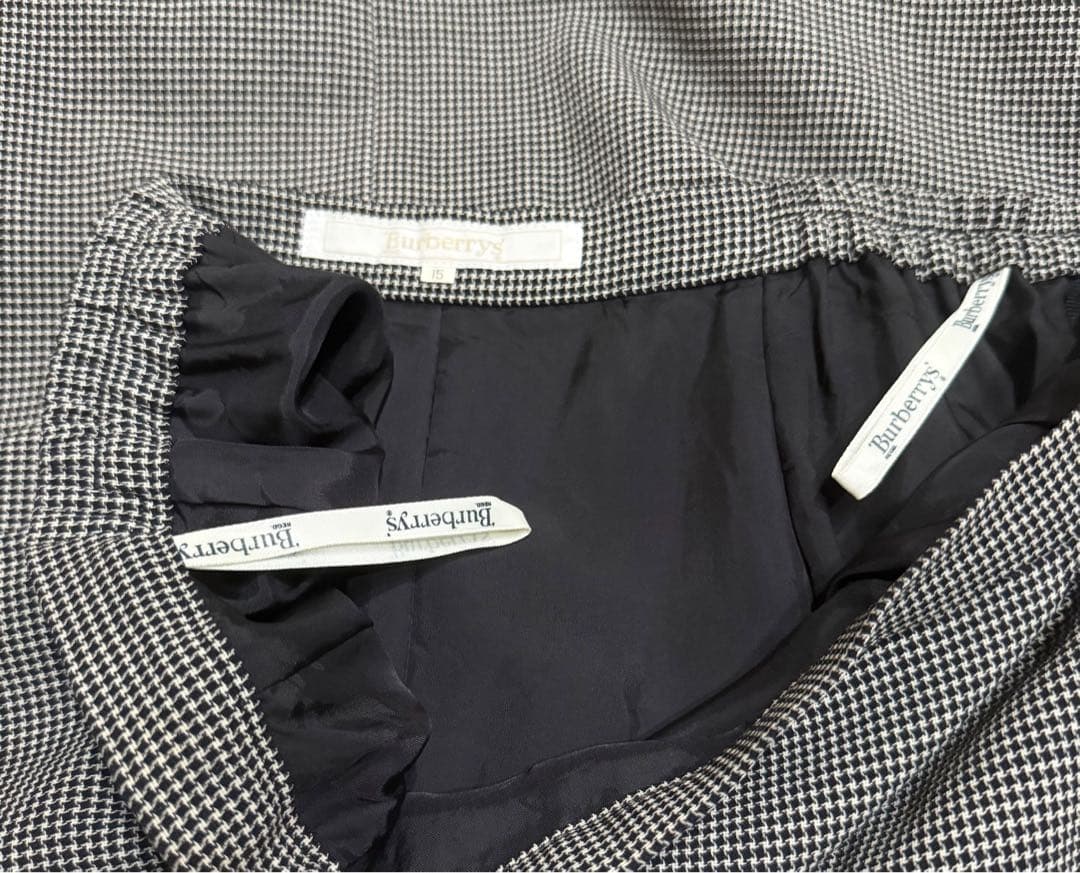 大きいサイズBurberry ウール100%ひざ丈スカートバーバリー