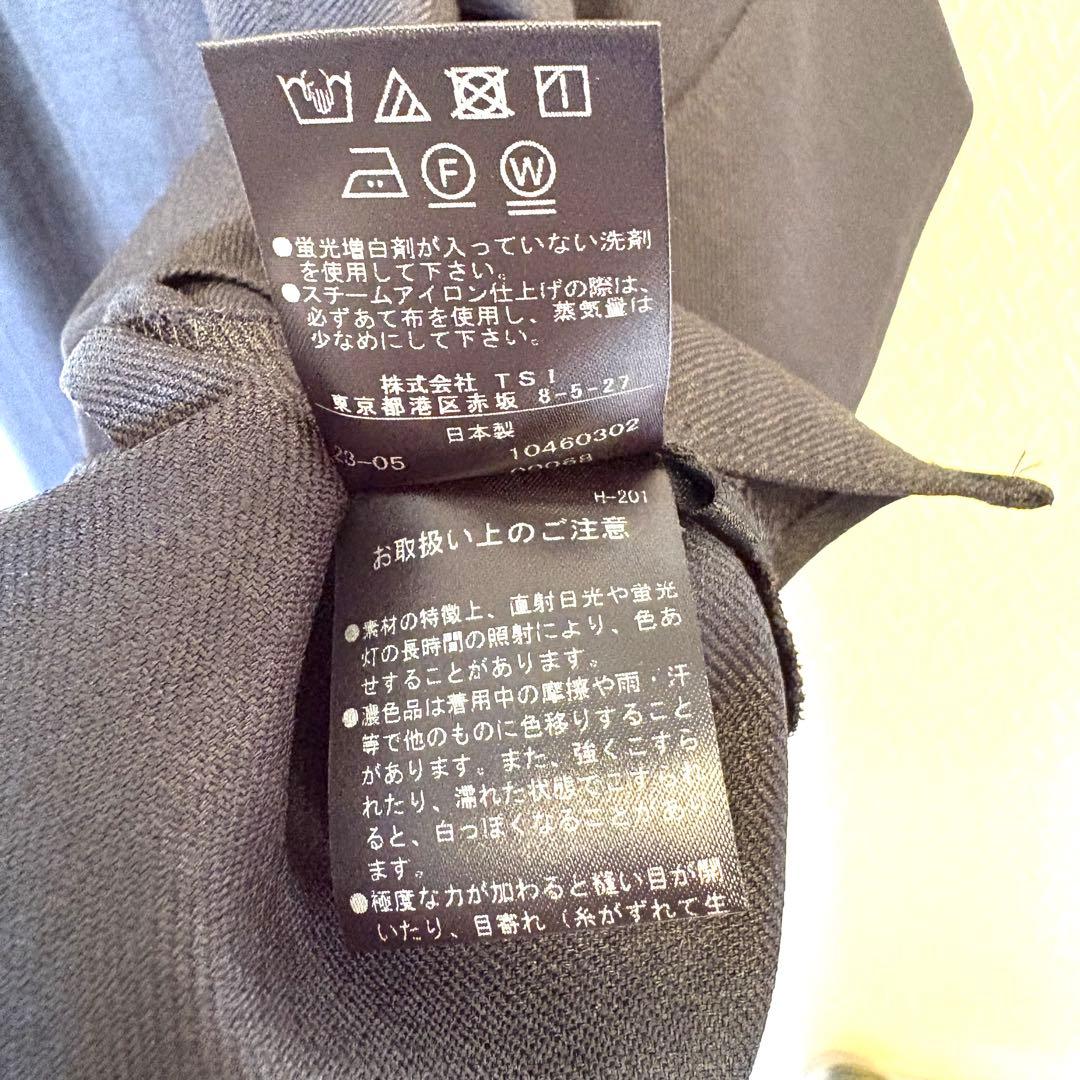 ADORE 新品未着用　カレンダーストレッチブラウス　黒　サイズ38