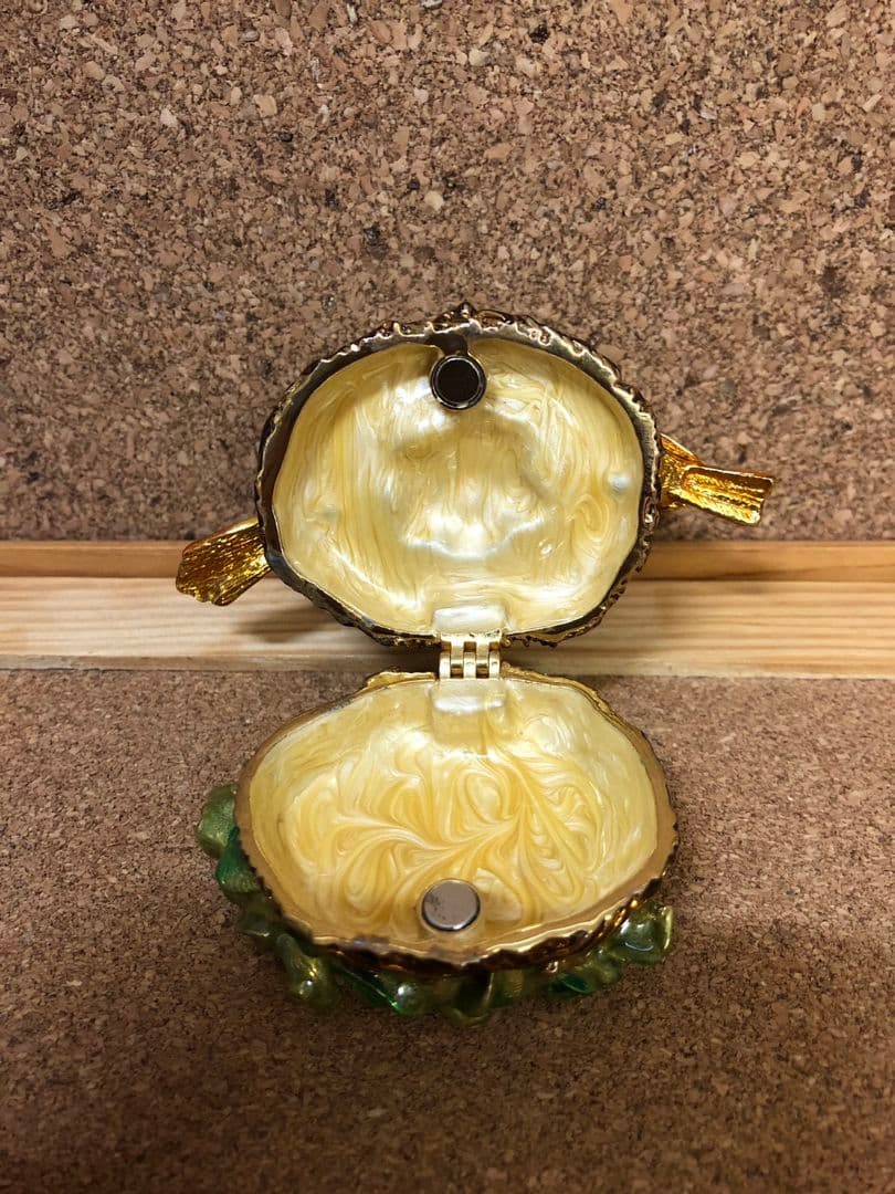 鳥と巣のアクセサリーケース