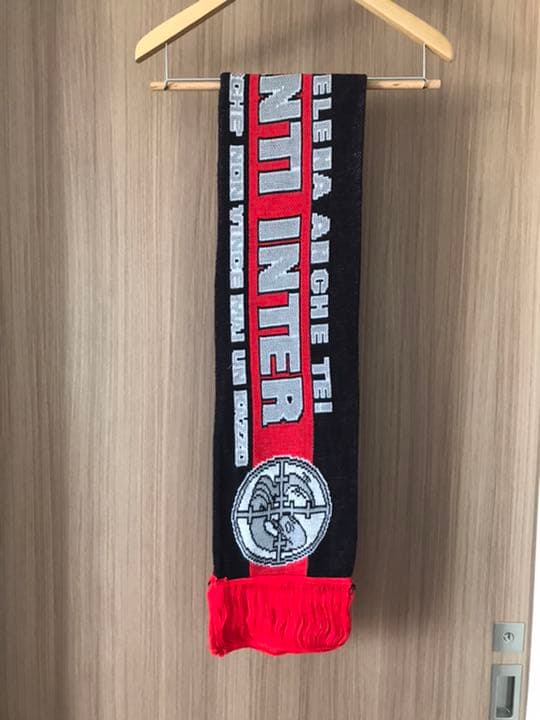 【激レア・貴重】ACミラン ULTRAS ウルトラス　ニットマフラー 現地購入