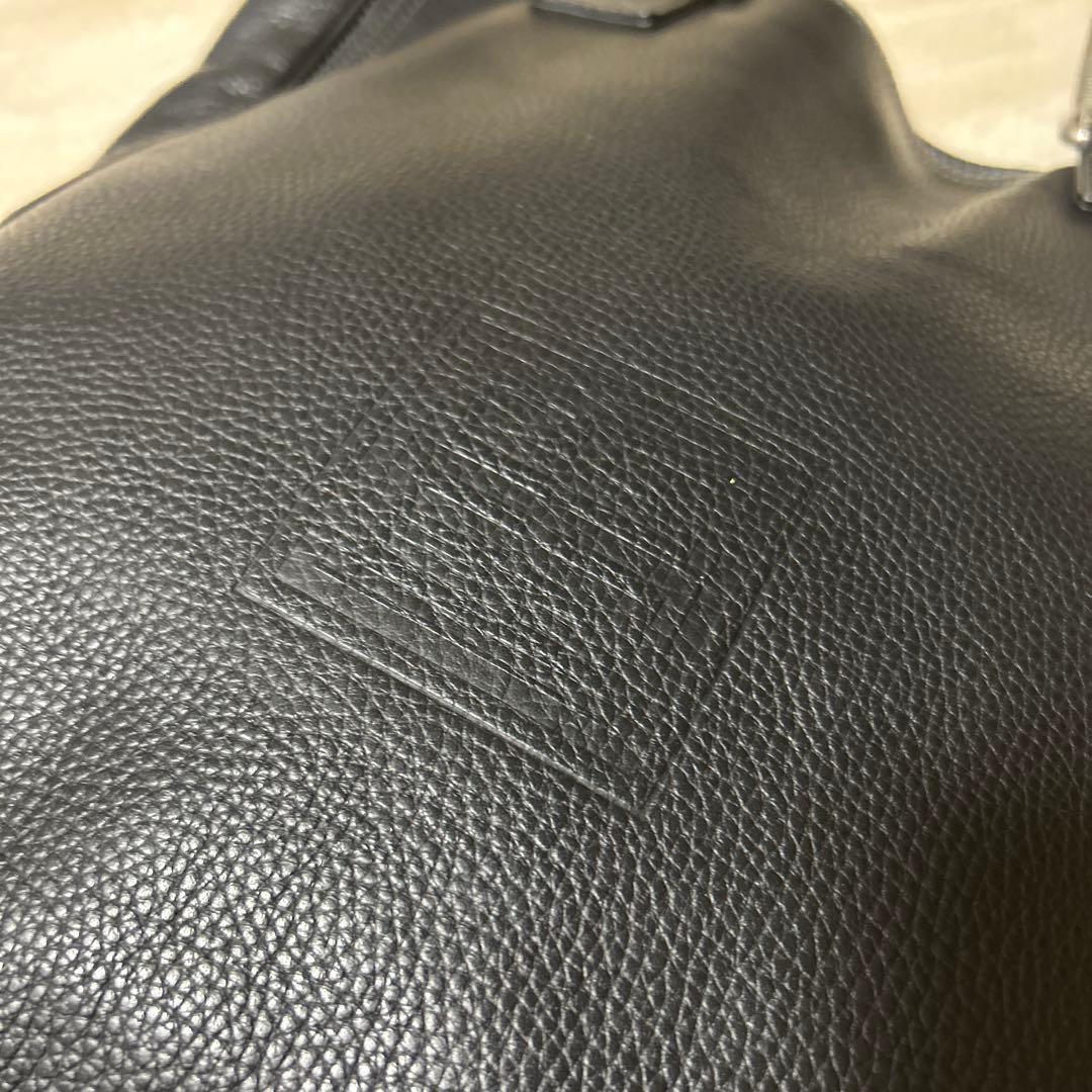 GIVENCHY グレインレザートートバッグ　ブラック