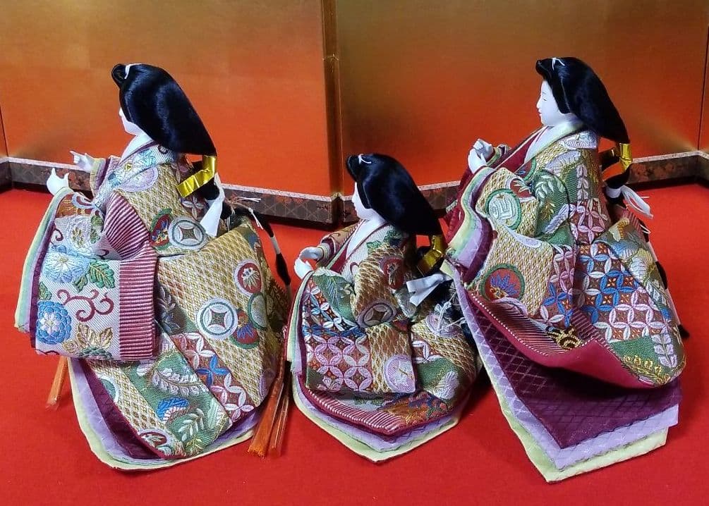 雛人形　三人官女　七宝柄